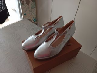 Zapatos plateados piel talla 40 nuevos