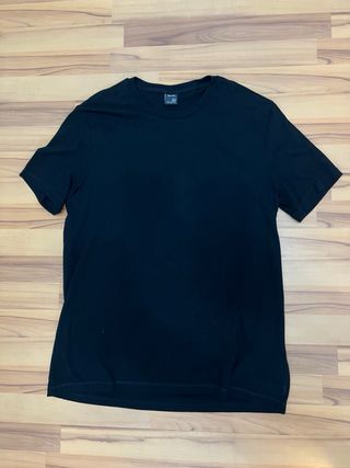 Camiseta Negra Básica Bershka