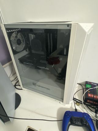 Ordenador Gamer Nfortec Blanco y Negro