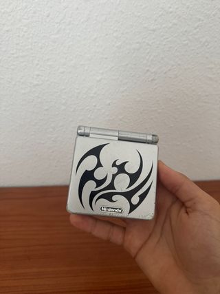 Game Boy Advance SP Tribal - Nintendo