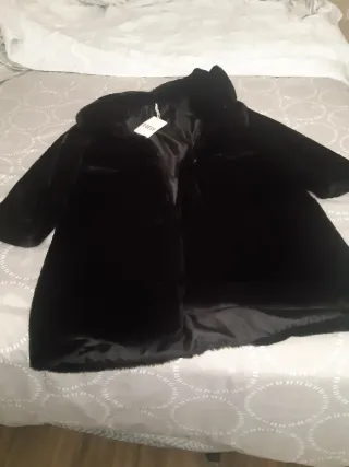 Abrigo de mujer negro