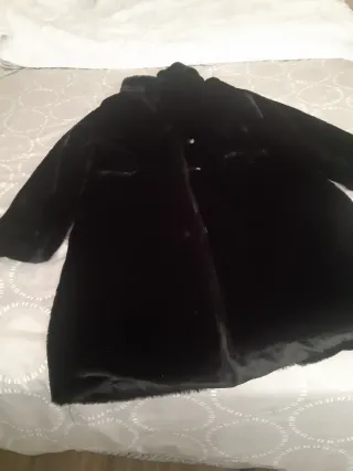 Abrigo de mujer negro