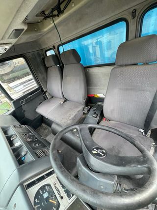 Camión MAN 10-163 Caja Frutera