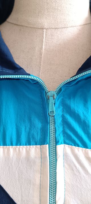 Chaqueta vintage deportiva en color azul 💙