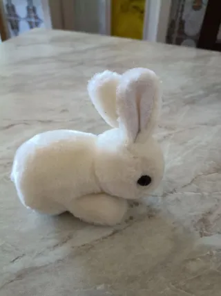 Peluche conejito blanco