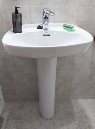 Lavabo Roca Blanco Porcelana. 
