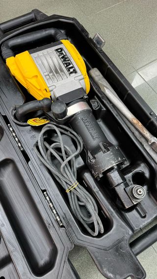 Herramientas Eléctricas Martillo Demoledor Dewalt D25961K
