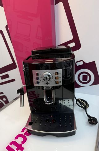 Cafetera DeLonghi Magnifica S ECAM22.113.B
