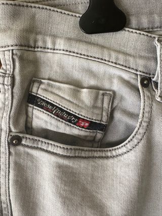 Pantalón Diesel Gris