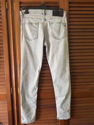 Pantalón Diesel Gris