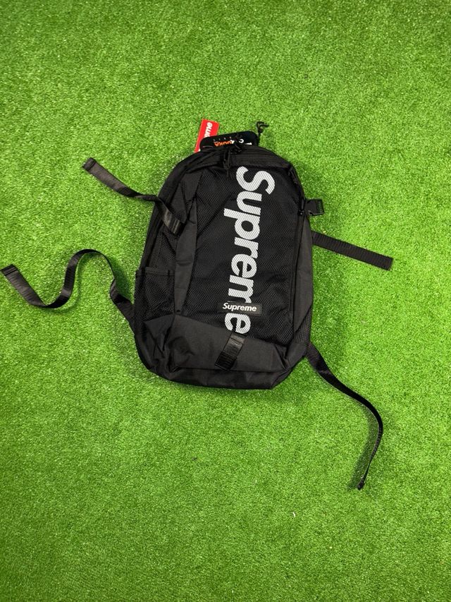Mochila Supreme Negra y Roja