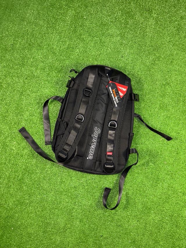 Mochila Supreme Negra y Roja