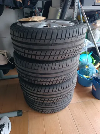 Ruedas 16 con llantas y tapacubos
