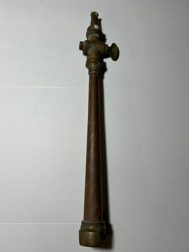 Boquilla antigua bronce y cobre de bomberos