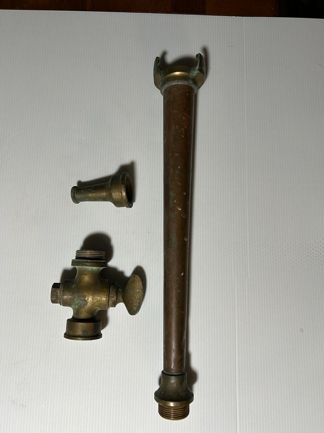 Boquilla antigua bronce y cobre de bomberos