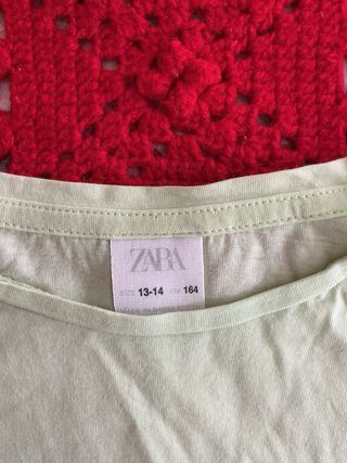Camiseta Zara sin mangas verde menta Talla 14 años