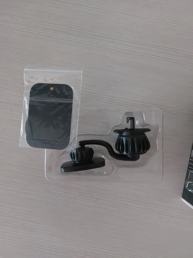 Supporto magnetico per auto CROSS