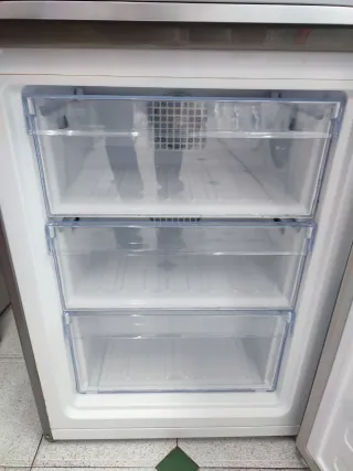 NEVERA MARCA BEKO INOX F 184,5X60CM CON GARANTÍA 