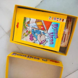 Oferta 50% Juego de mesa Rhino Hero HABA