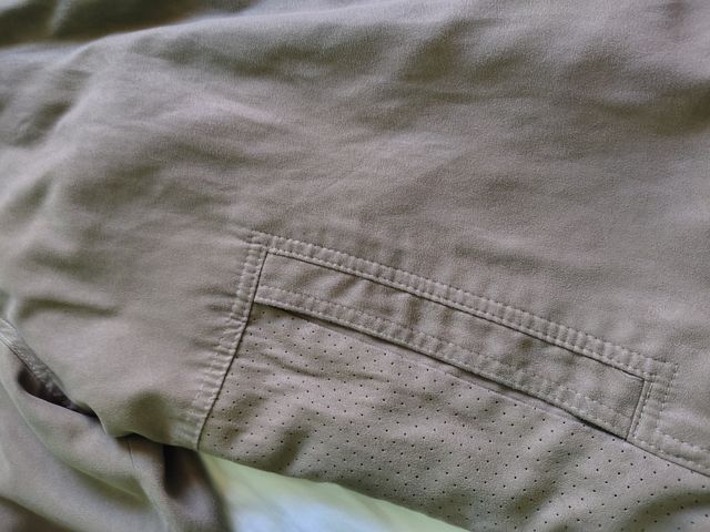 Chaqueta JUPITER Hombre Beige
Talla 50.