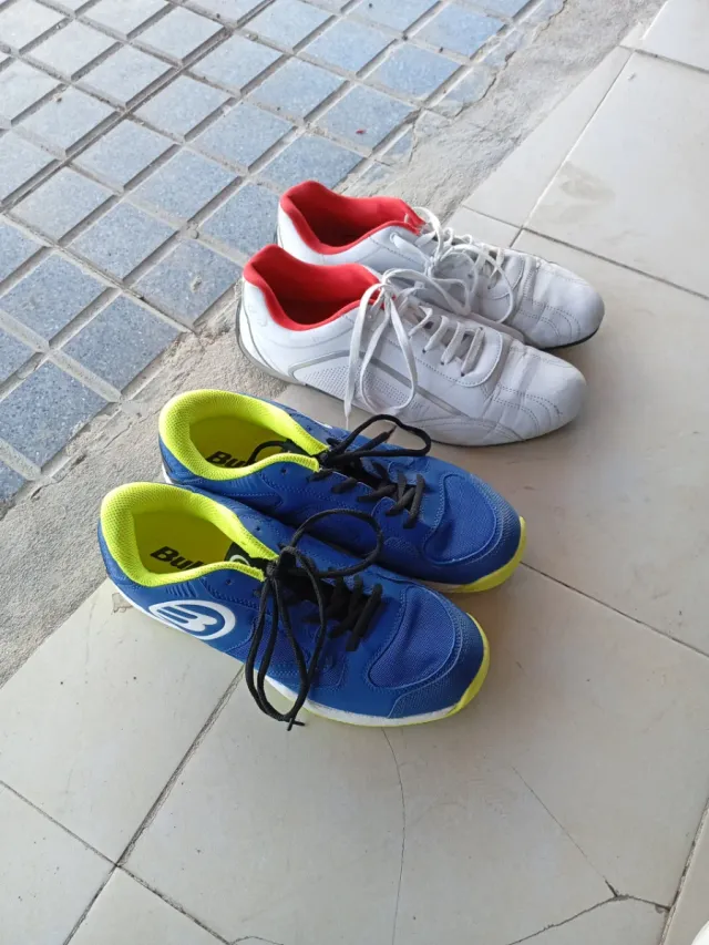 Set di 2 paia di scarpe sportive