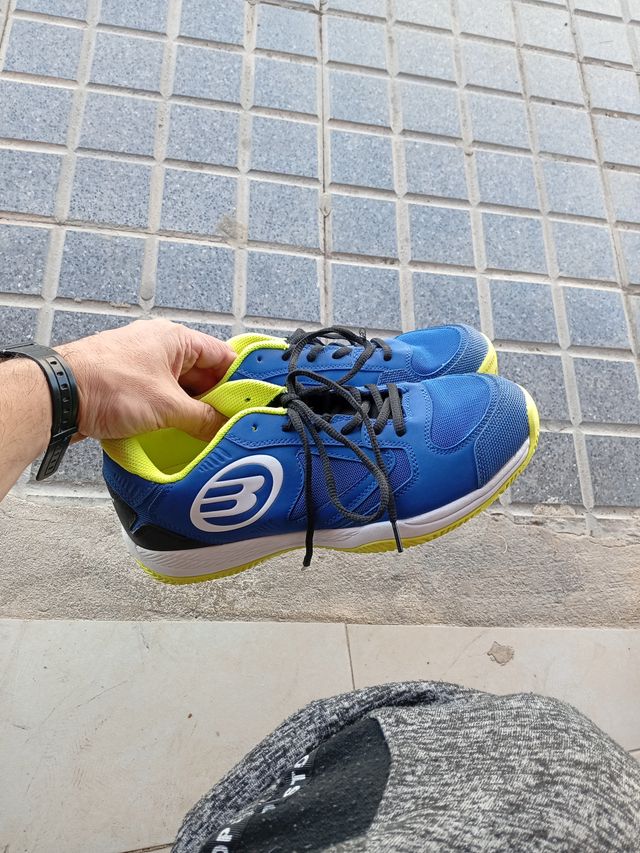 Set di 2 paia di scarpe sportive