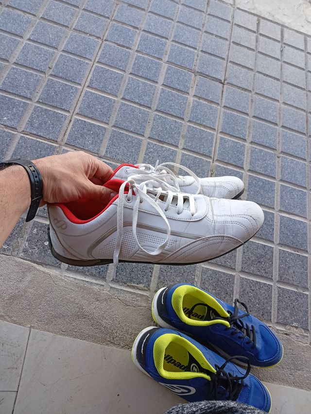 Set di 2 paia di scarpe sportive