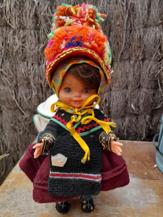 Muñeca Regional Montehermoso