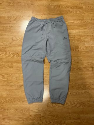Pantalón Adidas Baggy Gris