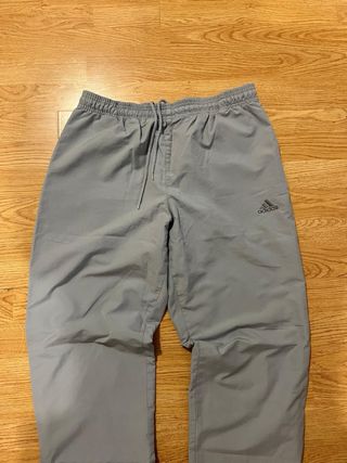 Pantalón Adidas Baggy Gris