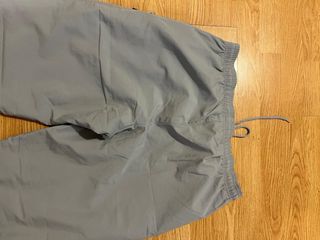 Pantalón Adidas Baggy Gris