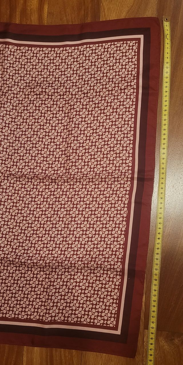 Pañuelo de Seda Coach 