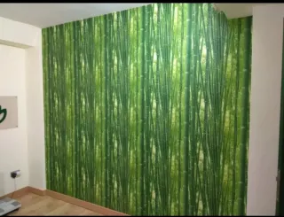 Colocación de papel pintado tarimas flotantes etc