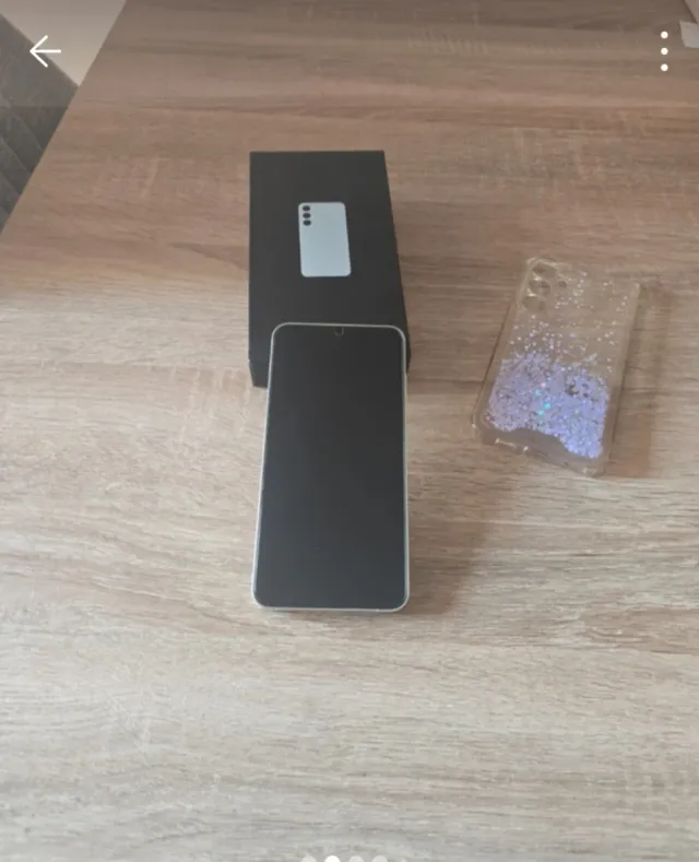 Samsung Galaxy S24+ como Nuevo + Funda y cable