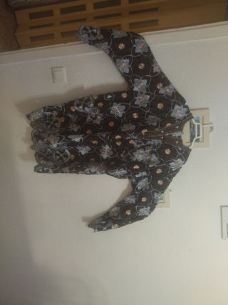 Conjunto pantalón y camisola estampado con manga 