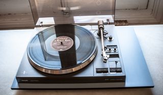 Plato giradiscos Philips 777