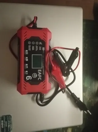 Cargador Batería Coche 6A EAFC