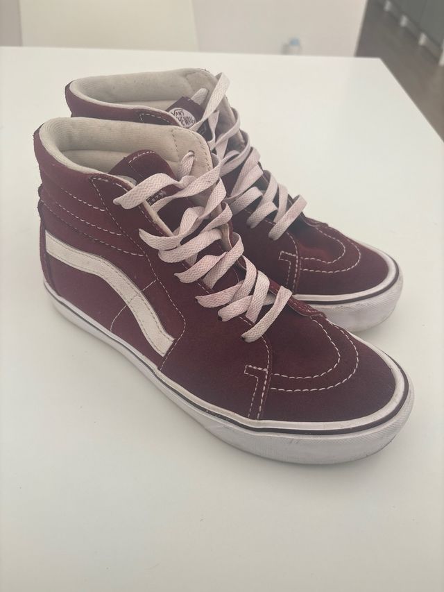 Vans Mujer Corte Alto Rojo