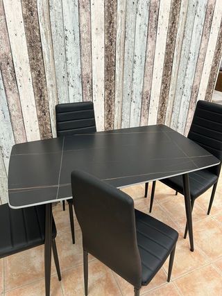 ¡ELEGANCIA Y ESTILO PARA TU COMEDOR!