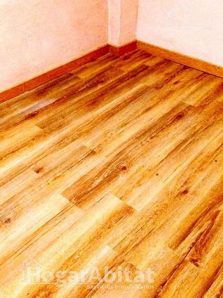 Piso en venta en El Grau en Valencia