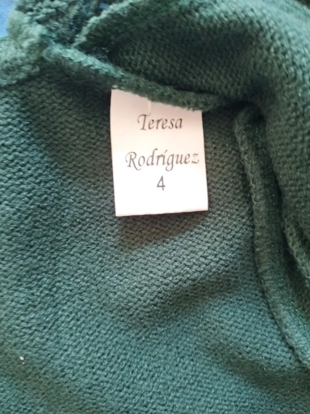 Chaqueta verde y chaqueta beige punto 98 cm