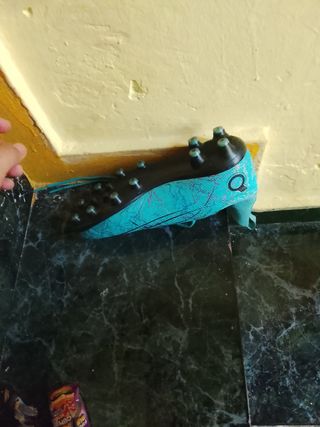 Botas de fútbol T37 (2 meses uso)