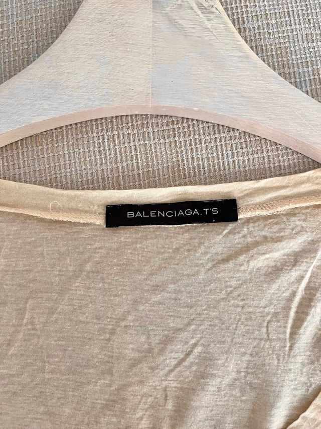 Camiseta Balenciaga Oversize Beige Talla Única