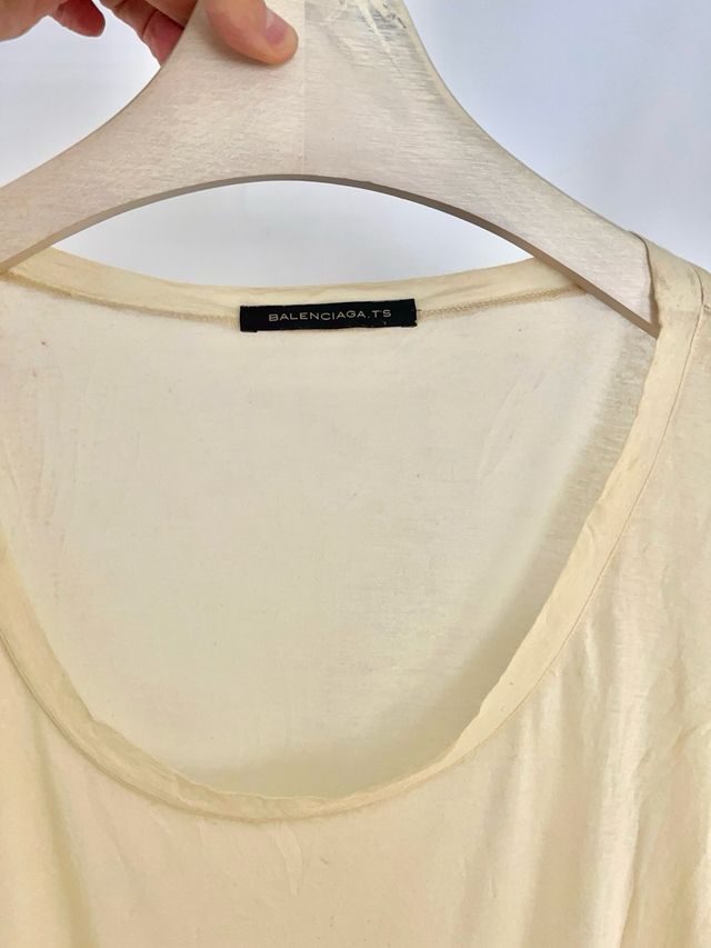 Camiseta Balenciaga Oversize Beige Talla Única