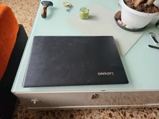 Portátil Lenovo Negro