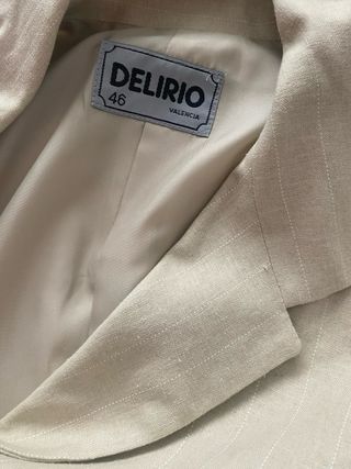 Chaqueta americana DELIRIO beige Talla M