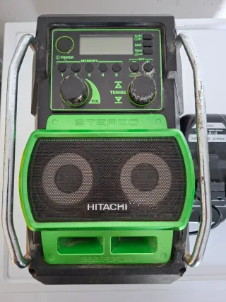 Rádio Hitachi UR18DSL