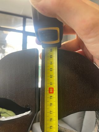 Puerta abatible madera calavera