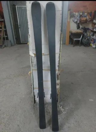 Atomic 1.68cm Esquís Polivalentes con bastones