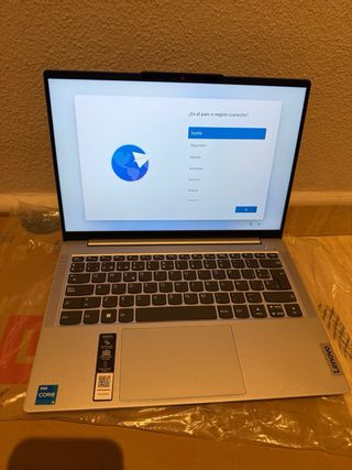 Lenovo IdeaPad Slim 5 14IRL8 i5 16GB 512GB SSD